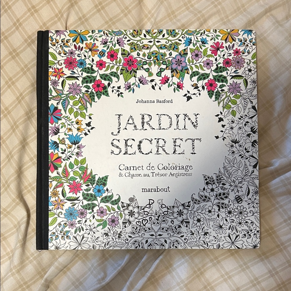 Jardin Secret Coloring Book - Multicolor